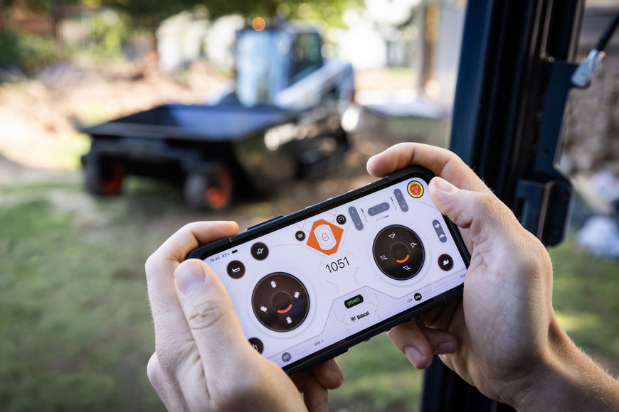 New Bobcat MaxControl Brings Machine Control of the Future